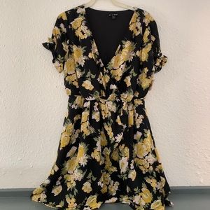 Black and Yellow Dress!